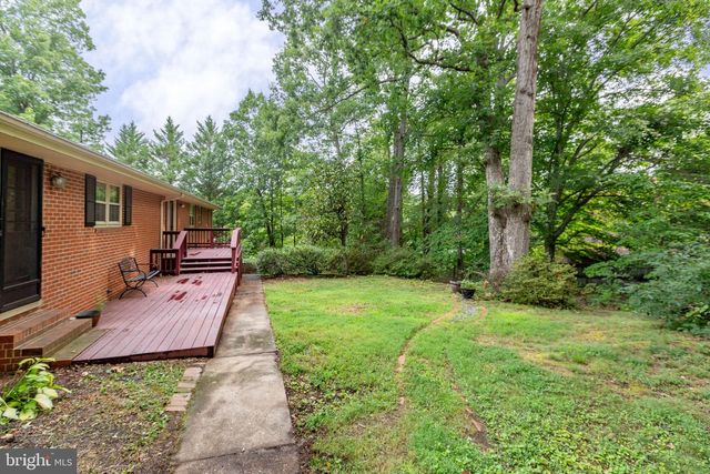 109 WOODLAND RD, Fredericksburg, VA 22401