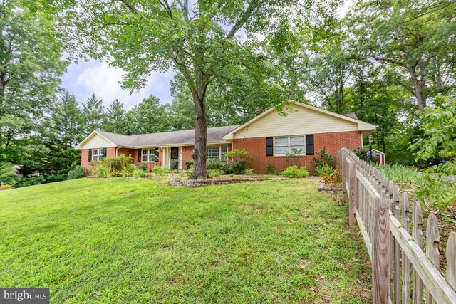 109 WOODLAND RD, Fredericksburg, VA 22401