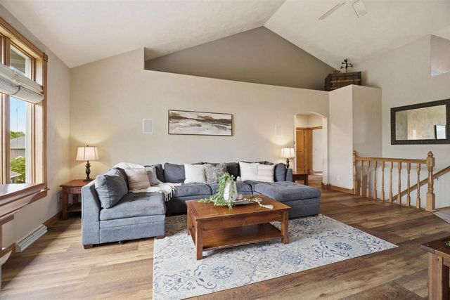 N983 FOX SPRINGS DRIVE, Greenville, WI 54942