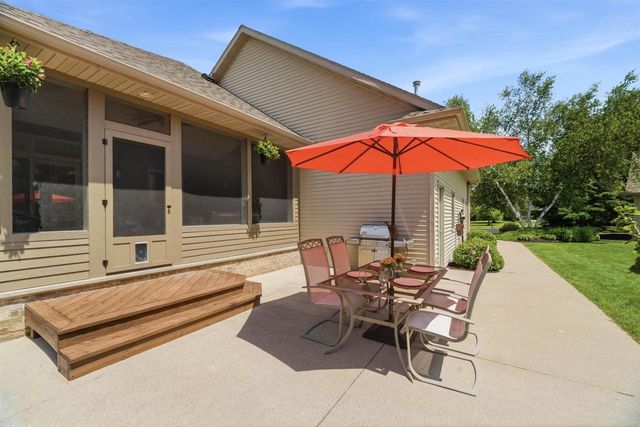 N983 FOX SPRINGS DRIVE, Greenville, WI 54942