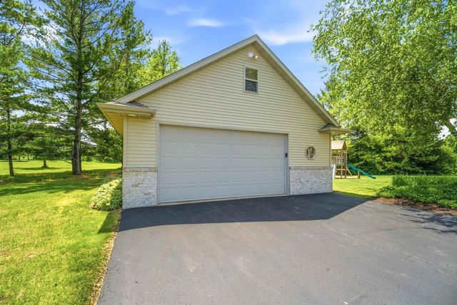 N983 FOX SPRINGS DRIVE, Greenville, WI 54942