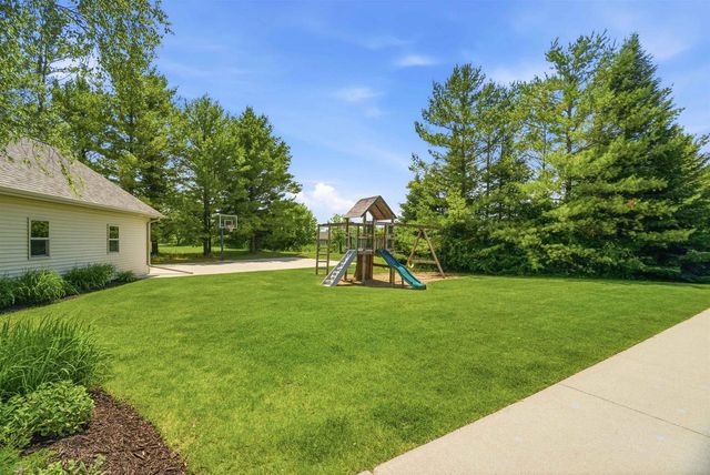 N983 FOX SPRINGS DRIVE, Greenville, WI 54942
