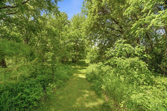 N983 FOX SPRINGS DRIVE, Greenville, WI 54942