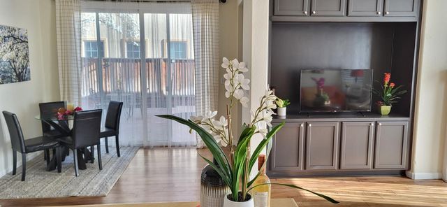 322 S Central Pkwy, Mountain House, CA 95391