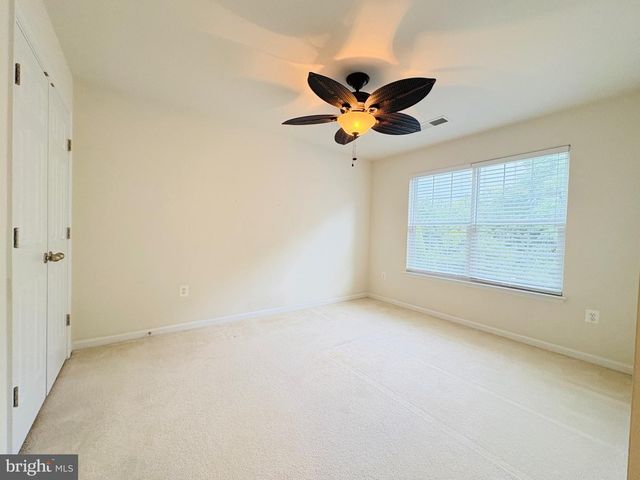 8268 LINBLAKE CT, Manassas, VA 20111