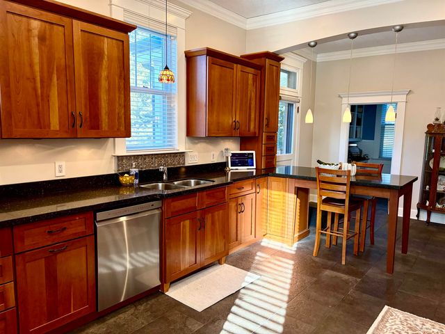 2418 Lincoln Avenue, Evansville, IN 47714