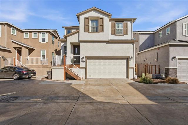 1711 Bella Lago Dr, Stockton, CA 95206
