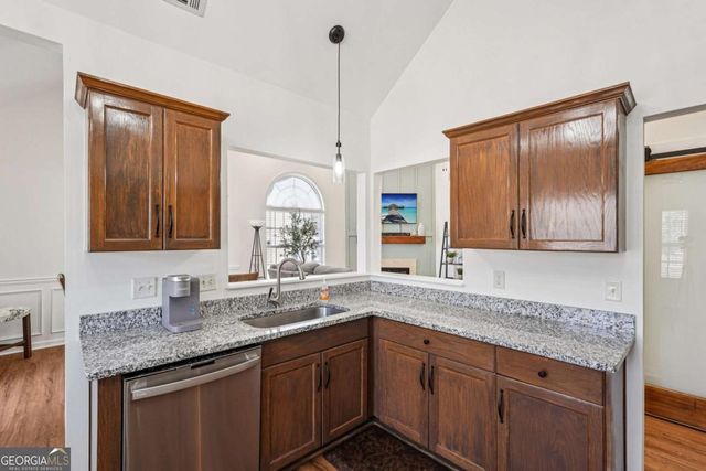 27 Moreland Circle, Hiram, GA 30141