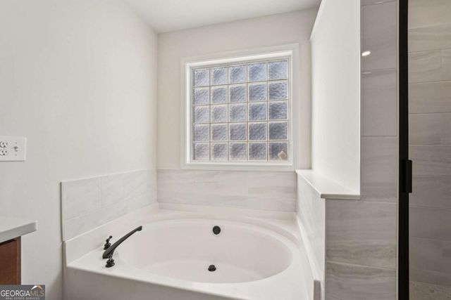 27 Moreland Circle, Hiram, GA 30141