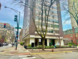 360 W Wellington Avenue 15D, Chicago, IL 60657