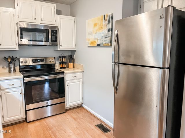 631 Middleton Avenue, Cary, NC 27513
