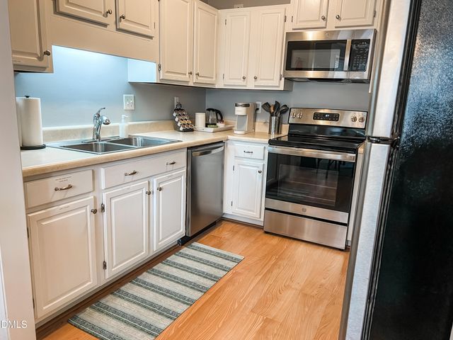 631 Middleton Avenue, Cary, NC 27513
