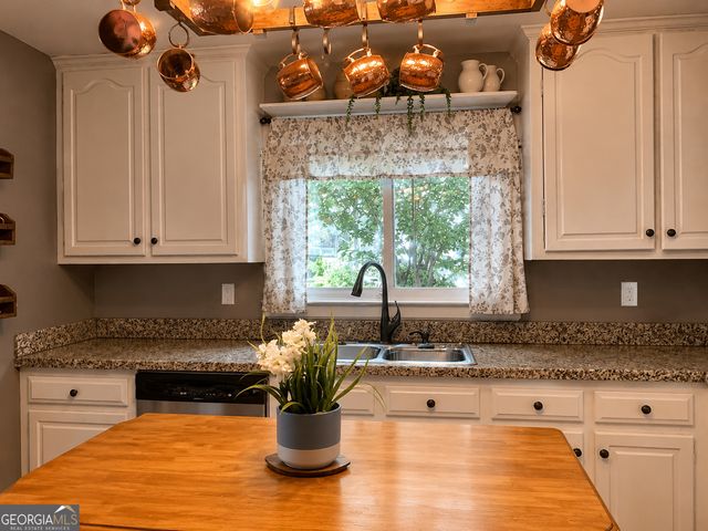 107 E Clinton Drive, Rome, GA 30165
