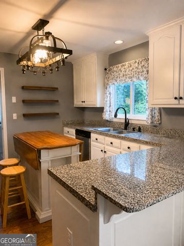 107 E Clinton Drive, Rome, GA 30165
