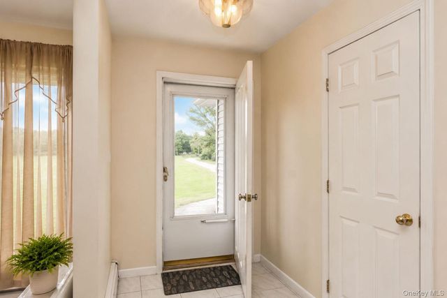 354 Petticoat Lane, Bloomingburg, NY 12721