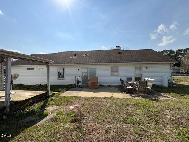 2012 White Memorial Church Road, Willow Spring, NC 27592