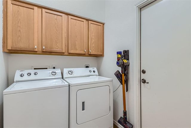 1717 Thompson TRL, Round Rock, TX 78664