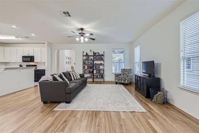 1717 Thompson TRL, Round Rock, TX 78664