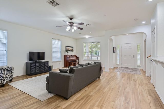 1717 Thompson TRL, Round Rock, TX 78664