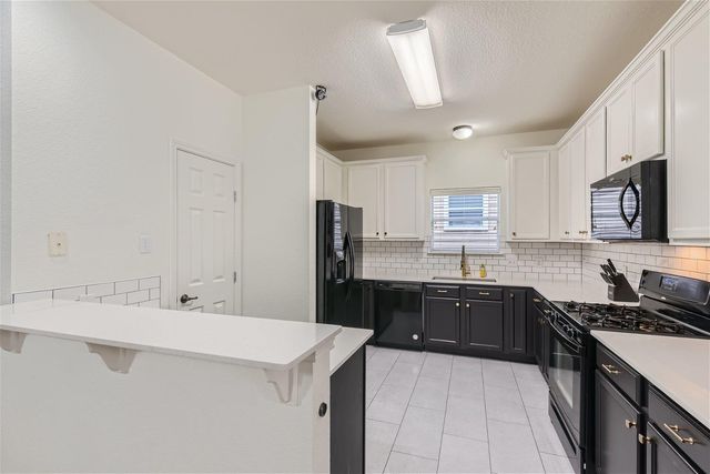 1717 Thompson TRL, Round Rock, TX 78664