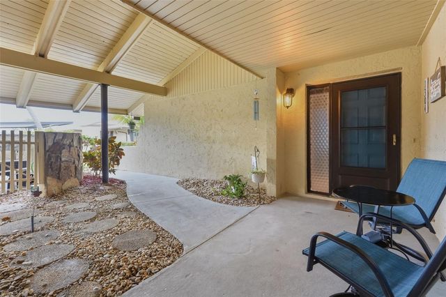 1304 13TH CIRCLE SE 110, Largo, FL 33771