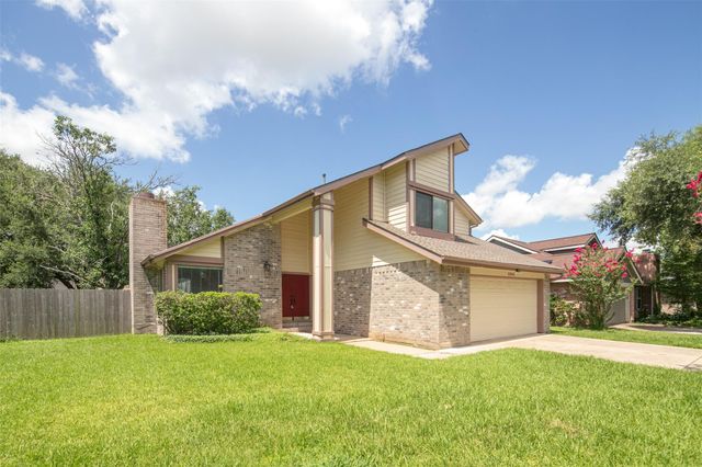 2206 Greencove Lane, Sugar Land, TX 77479