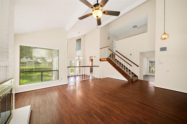 2206 Greencove Lane, Sugar Land, TX 77479