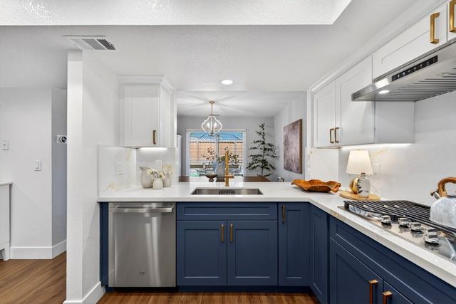 890 Oak Park Drive, Morgan Hill, CA 95037