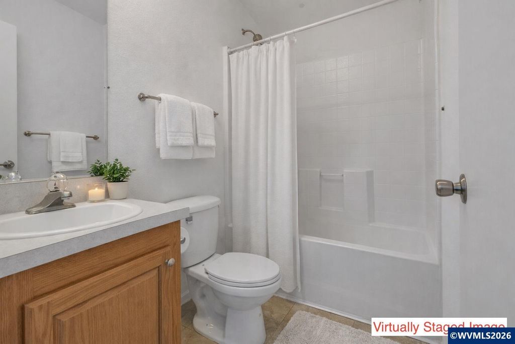 Image 18 of property listing at 1005 Ferry St 26, Dayton, OR 97114