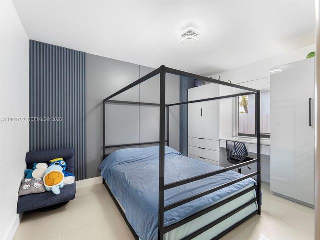 550 NW 58th Ave, Miami, FL 33126