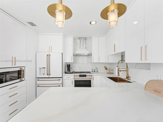 550 NW 58th Ave, Miami, FL 33126