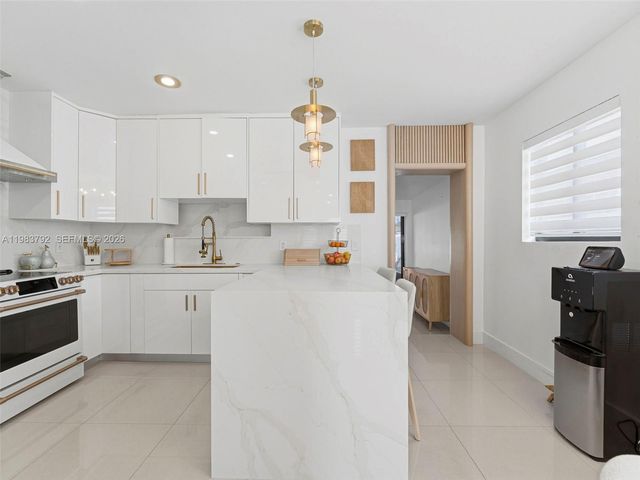 550 NW 58th Ave, Miami, FL 33126