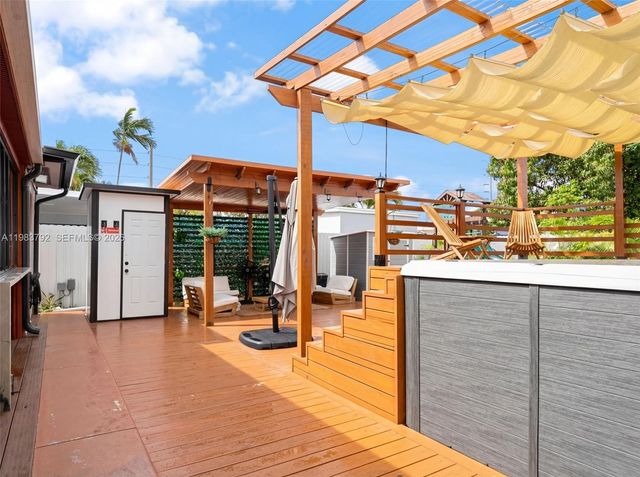 550 NW 58th Ave, Miami, FL 33126