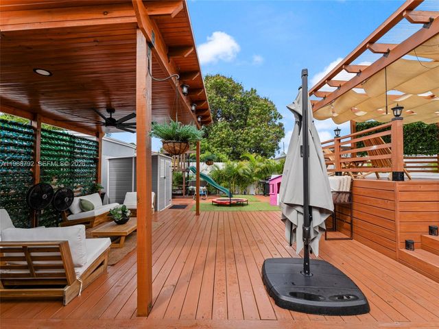 550 NW 58th Ave, Miami, FL 33126