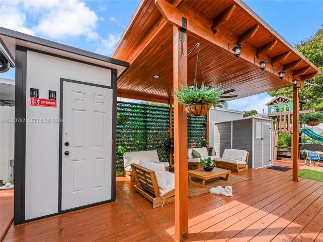 550 NW 58th Ave, Miami, FL 33126