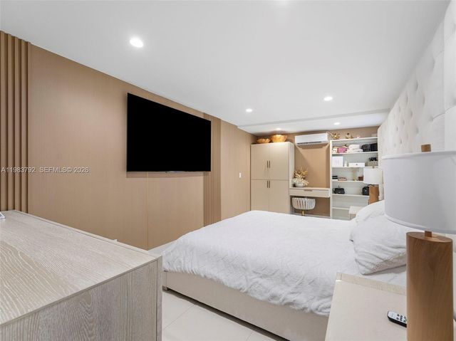 550 NW 58th Ave, Miami, FL 33126