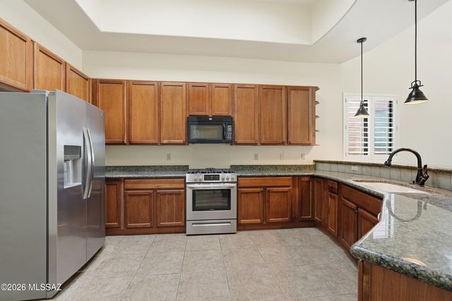 11532 N Moon Ranch Place, Marana, AZ 85658