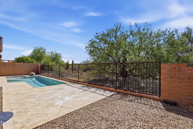 11532 N Moon Ranch Place, Marana, AZ 85658