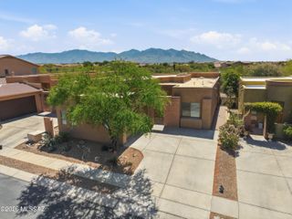 11532 N Moon Ranch Place, Marana, AZ 85658