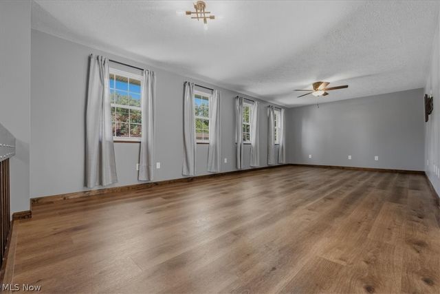 2098 Meadowview Drive, Parkersburg, WV 26104