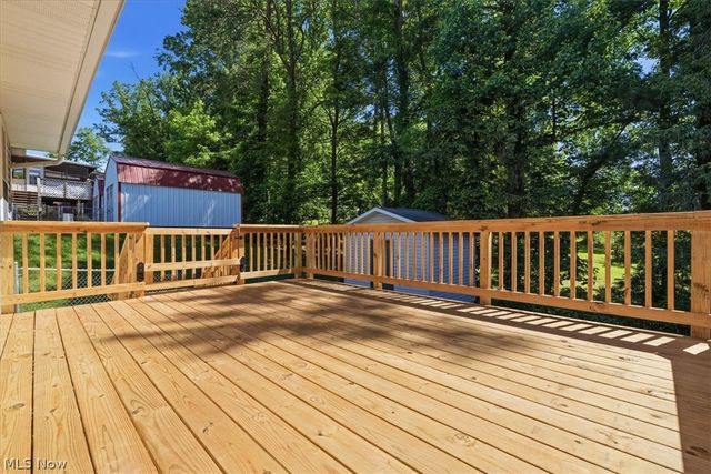 2098 Meadowview Drive, Parkersburg, WV 26104