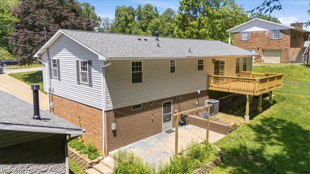 2098 Meadowview Drive, Parkersburg, WV 26104