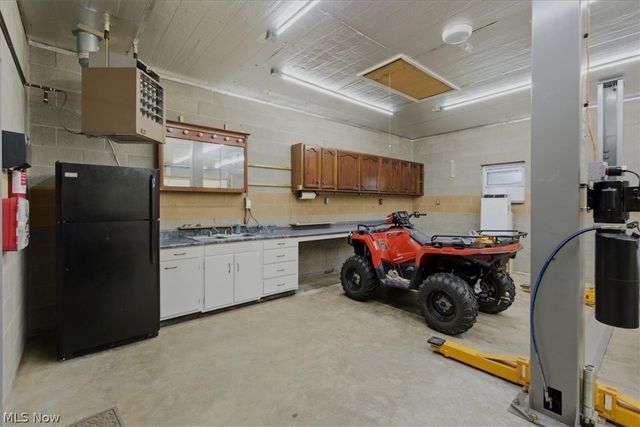 2098 Meadowview Drive, Parkersburg, WV 26104