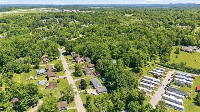 2098 Meadowview Drive, Parkersburg, WV 26104