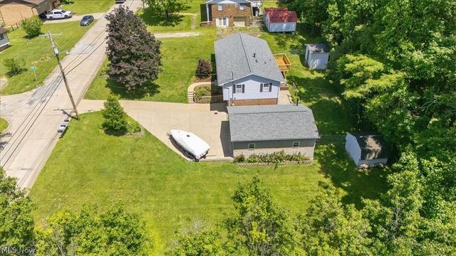 2098 Meadowview Drive, Parkersburg, WV 26104