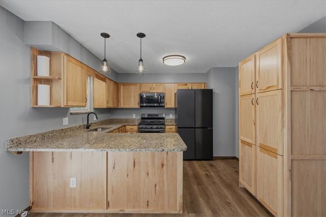 2098 Meadowview Drive, Parkersburg, WV 26104
