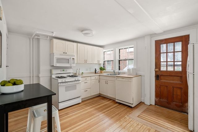 71 Highland Rd, Brookline, MA 02445