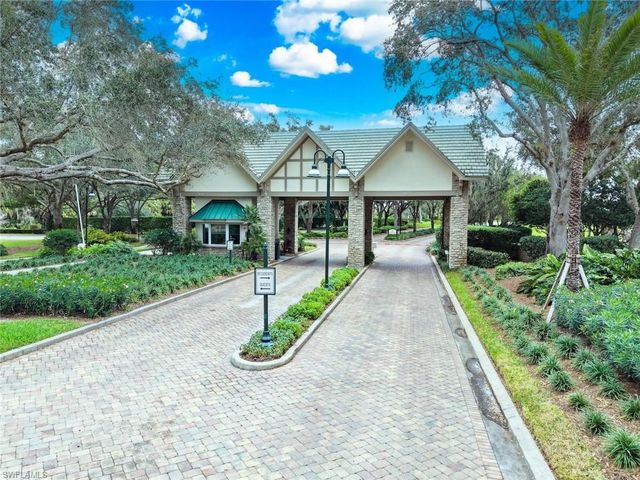 11945 Heather Woods CT, Naples, FL 34120