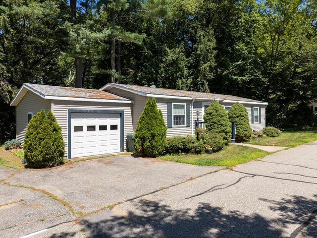 8 Lilac Lane, Belmont, NH 03220