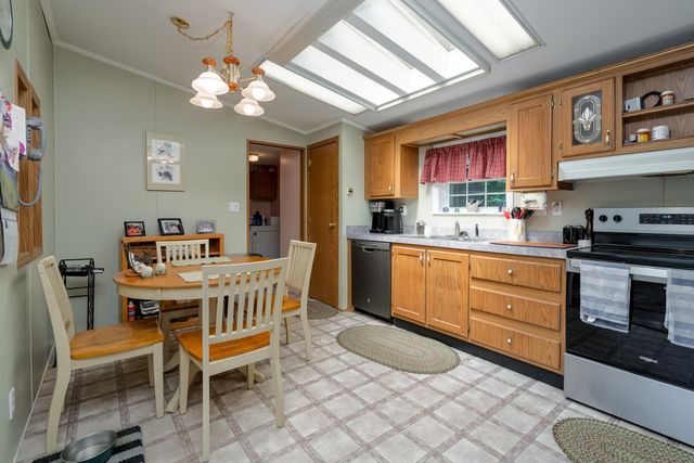 8 Lilac Lane, Belmont, NH 03220